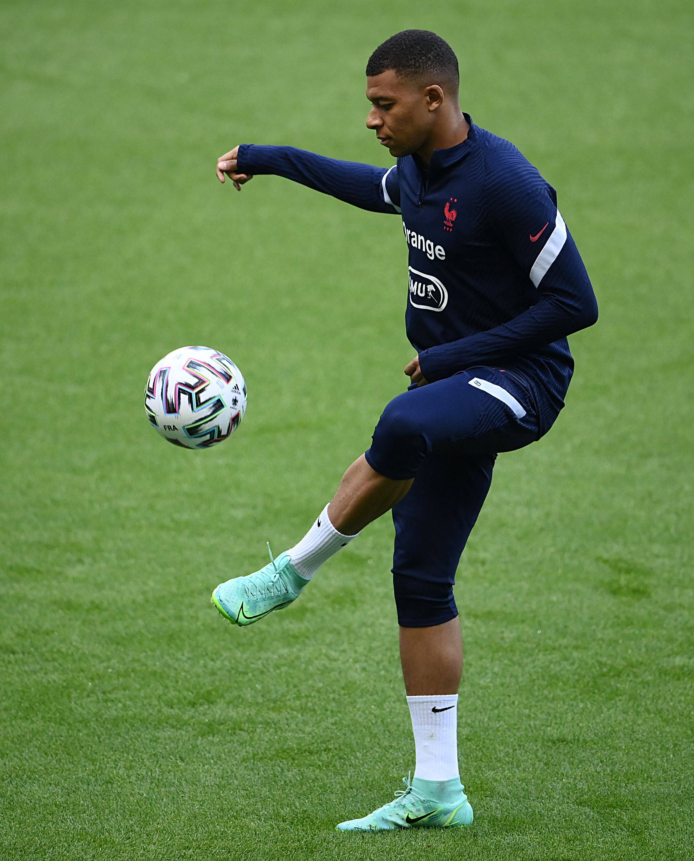 莫雷托：罗马和米兰都有意在1月签下弗兰库利诺-朱（莫雷托：罗马与米兰有意今冬一月引进弗兰库利诺-朱）