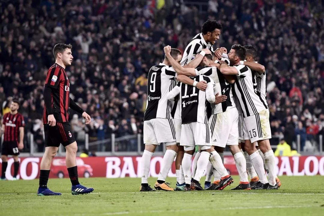 江苏男篮75-101不敌广东男篮，马国栋罚球全失，表现欠佳，新秀合同到期后离队。（江苏男篮75比101负于广东男篮，马国栋罚球全失表现低迷，新秀合同期满离队）