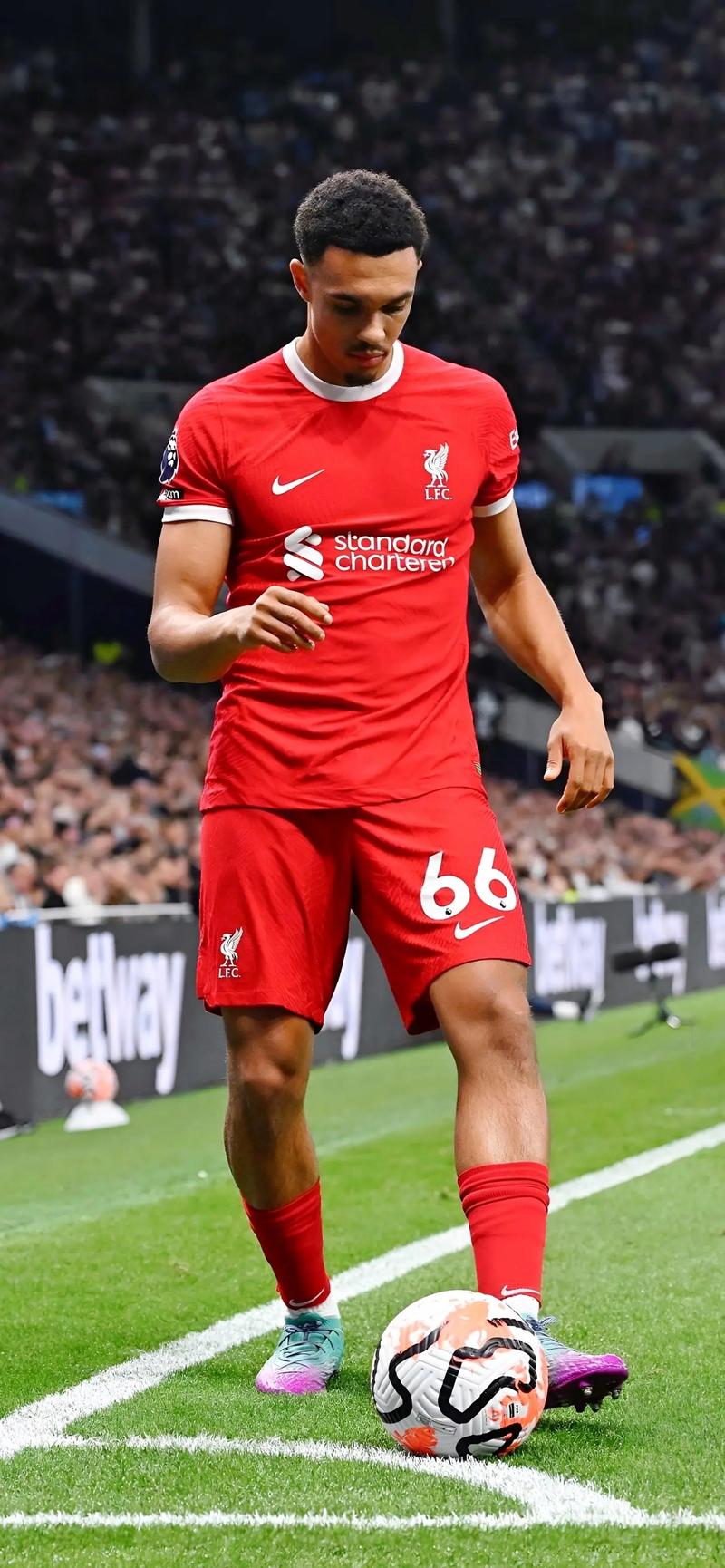 孔德：第二球我本来是想传球的，所以我自己也很意外（孔德：第二球本意是传球，破门连我都意外）