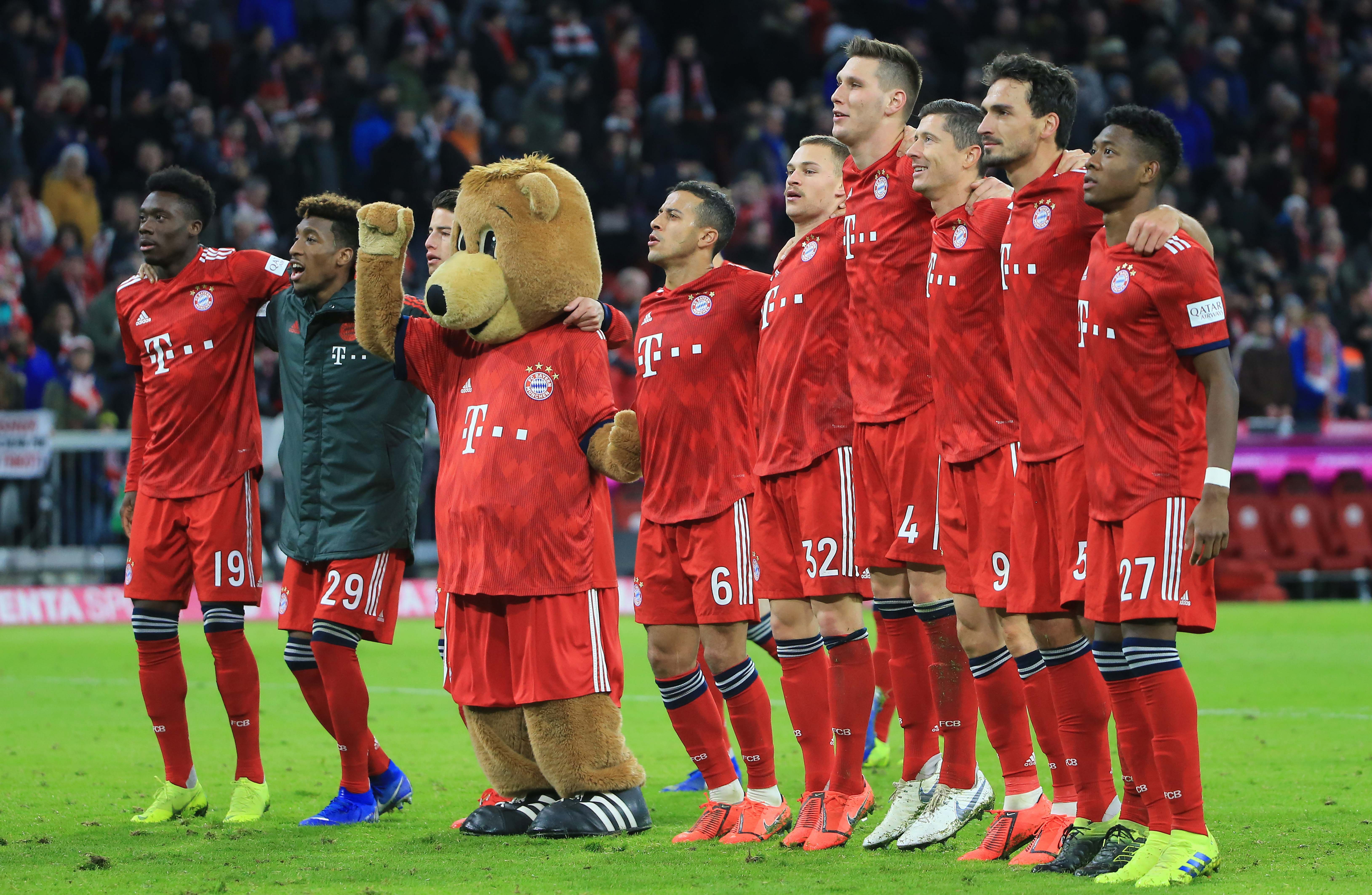 迪乌夫：过去我从没踢过右路，但只要能帮助球队我都愿意去做（迪乌夫称此前未踢右路，愿为球队尝试新位置）