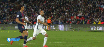 篮球NBA裁判承认关键球判罚存在问题