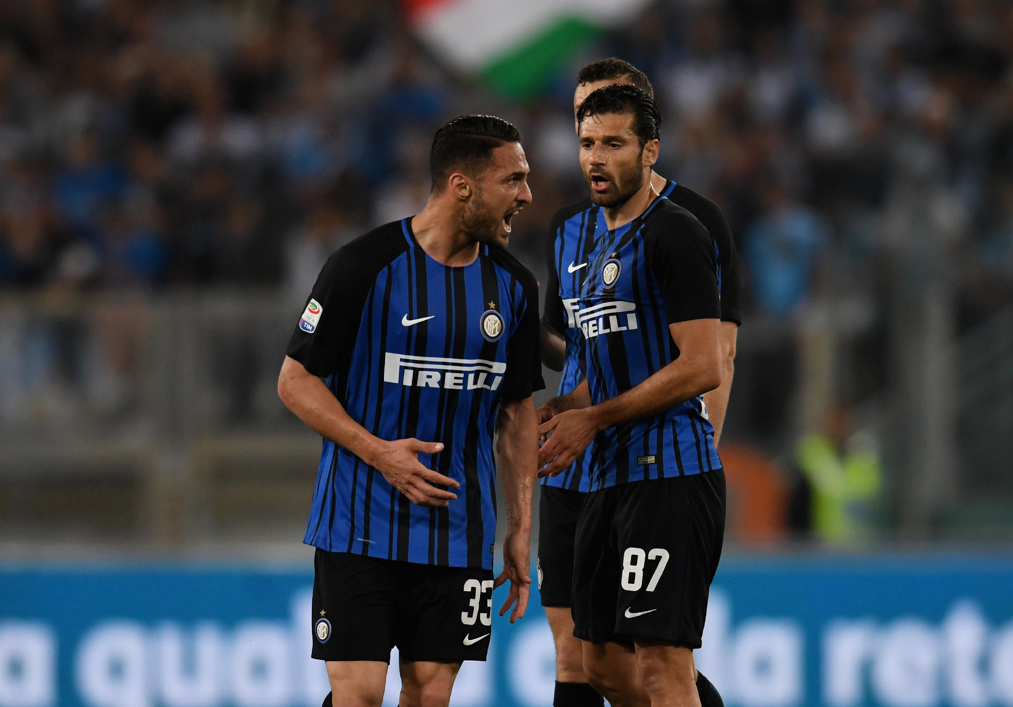 教练被骂上热搜，赛后回应亮了（教练挨骂冲上热搜，赛后回应出彩）