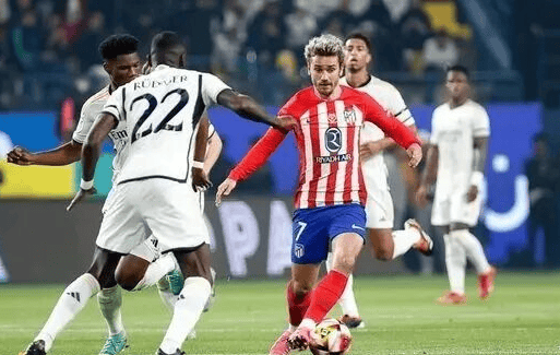 中场核心助攻连续上升，带动全队（中场大脑助攻连涨，盘活全队）